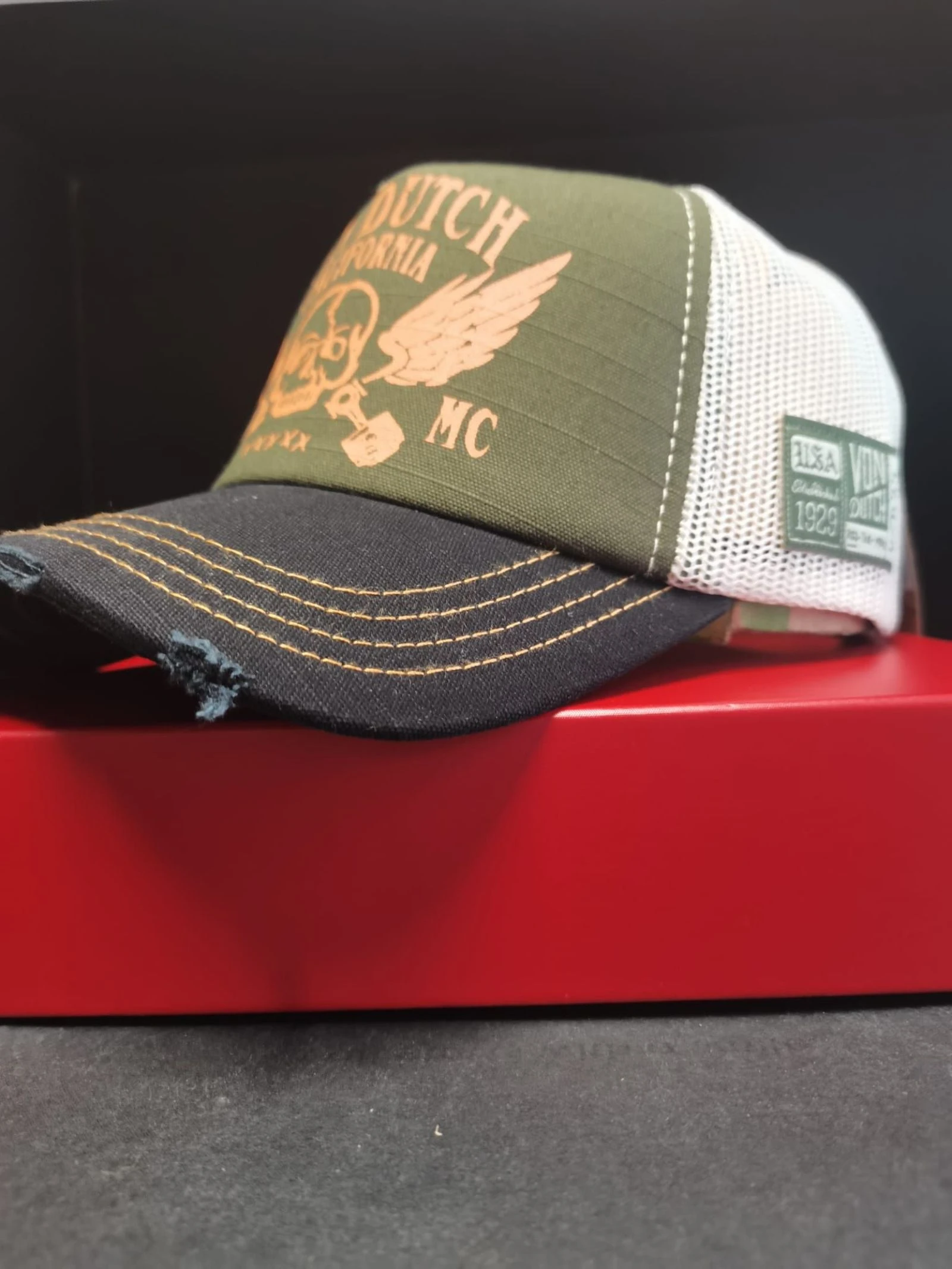 Von Ducht Cap – photo 11